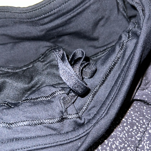 Lululemon Speed Up Short 2.5” - Picture 3 of 4